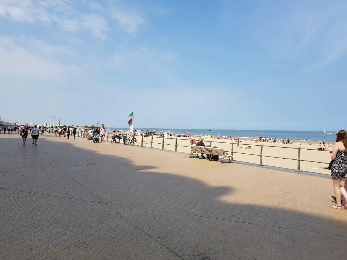 Sleep In Ostend - Studio Vue Laterale Sur Mer Apartment