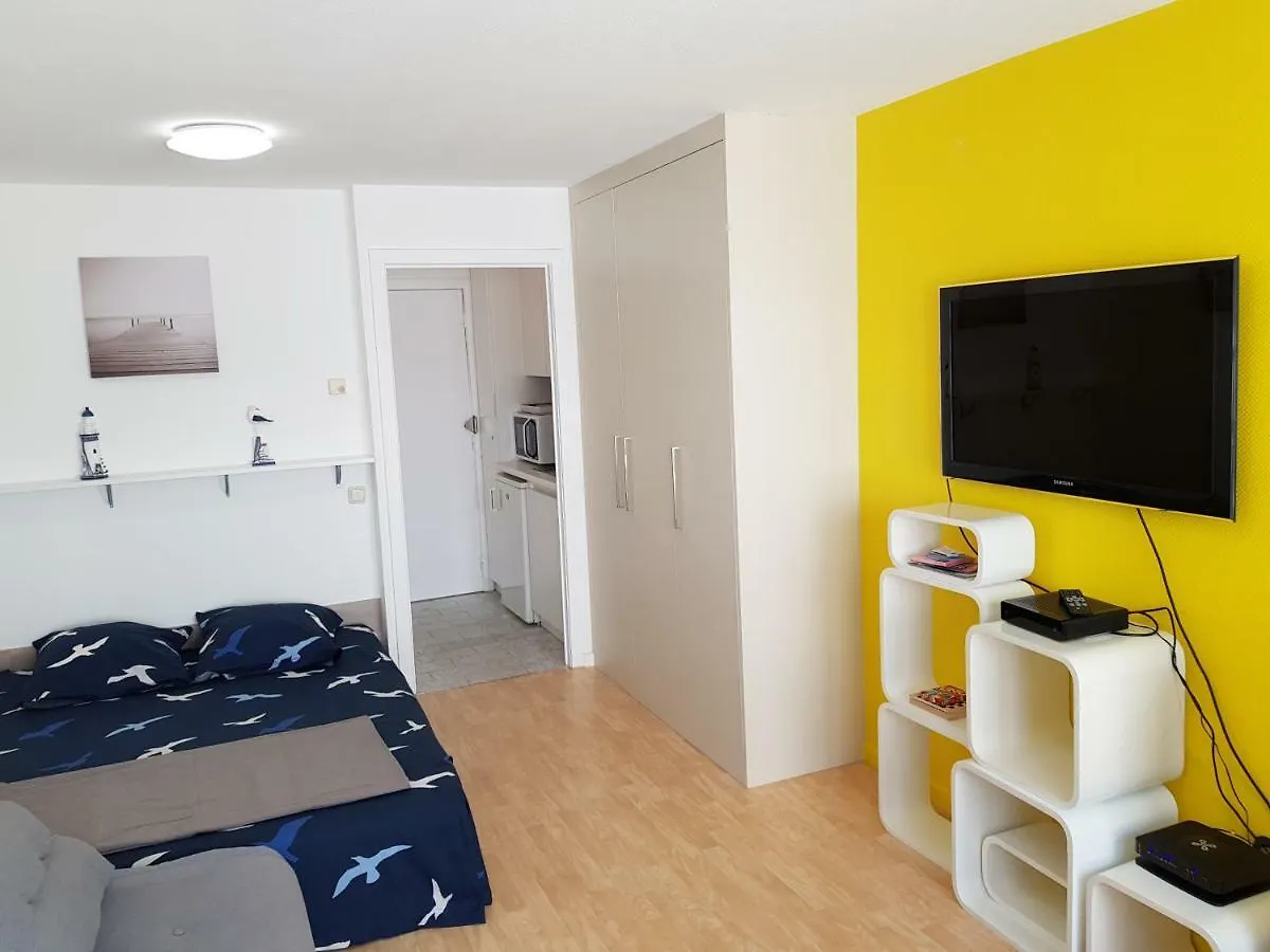 Sleep In Ostend - Studio Vue Laterale Sur Mer Apartment 0*,